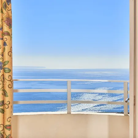 Mll Blue Bay فندق